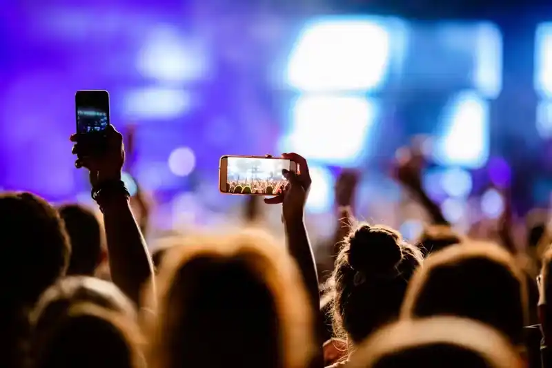 plan concert attendance